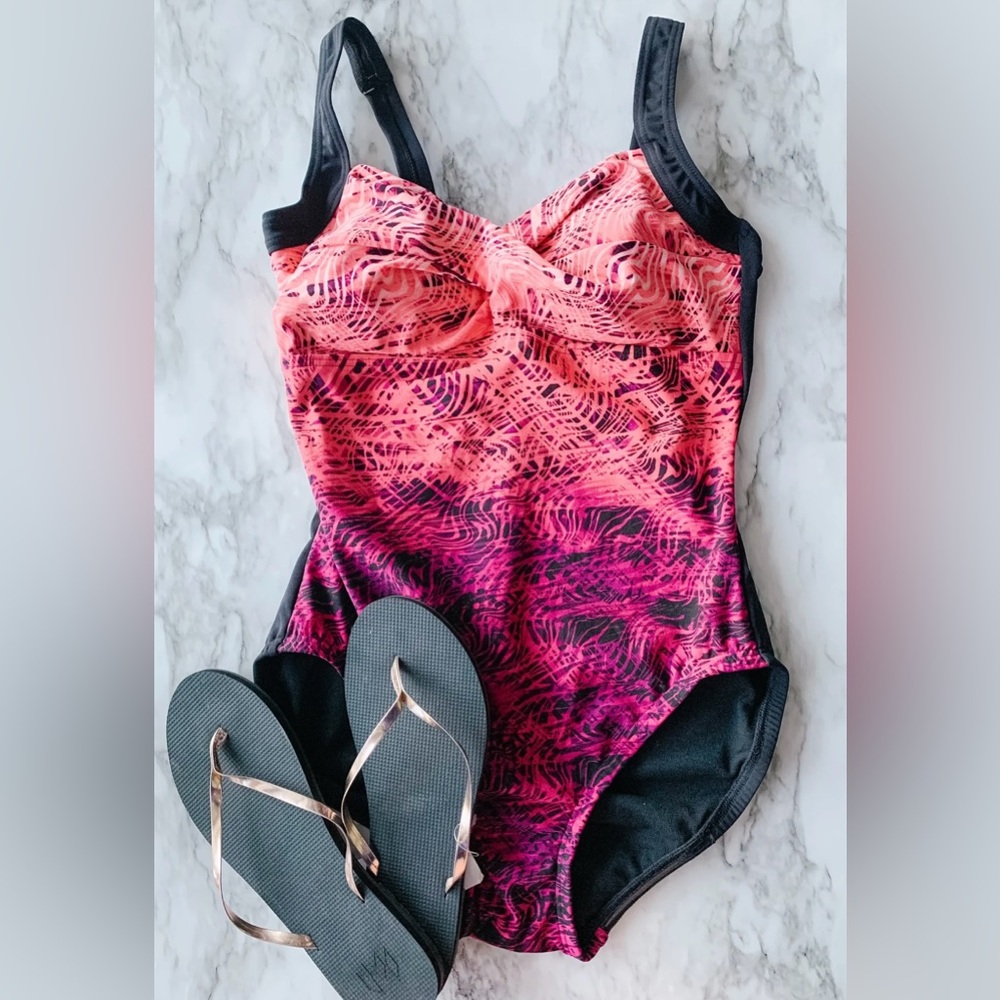 Gabar Women's One Piece Swimsuit size 10 NWT Bathing Suit Chlorine Resistant - Picture 2 of 5